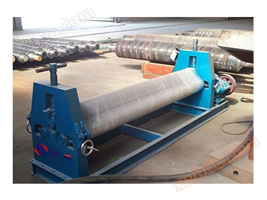 卷板机