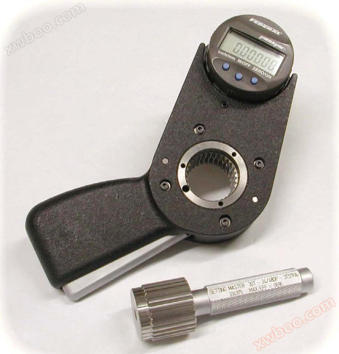 Standard gear plug gauge with spline gear ring gauge attached for calibration