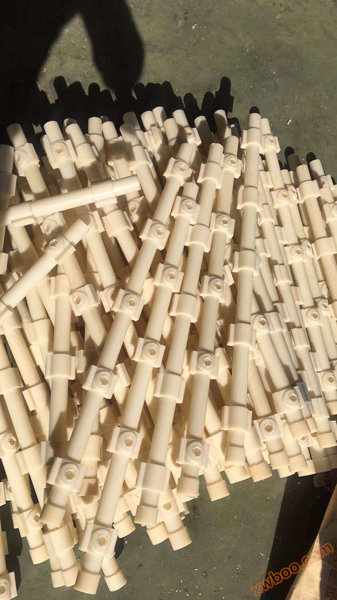 Single pore membrane aerator