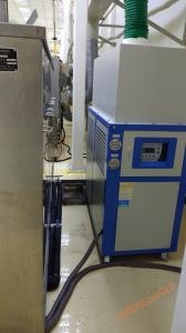Ultrasonic cleaning machine, chiller